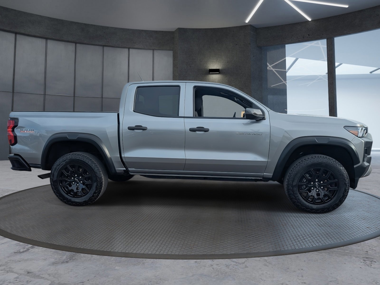 Used 2025 Chevrolet Colorado Trail Boss image 7