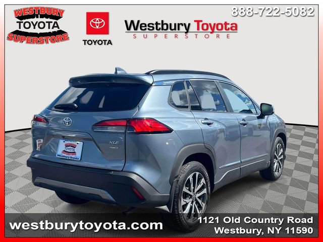 Used 2023 Toyota Corolla Cross XLE w/ Convenience Package image 7