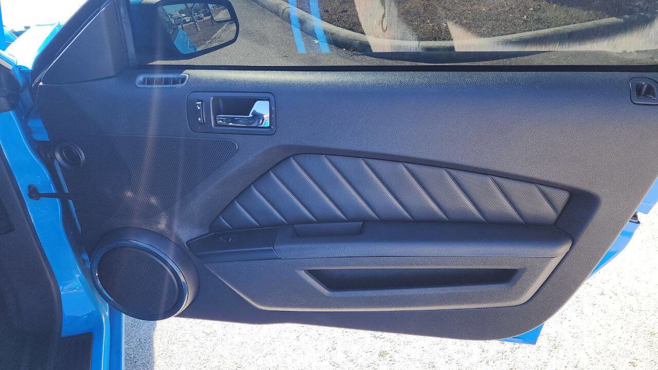 Used 2013 Ford Mustang GT Premium w/ GT Track Pkg image 19