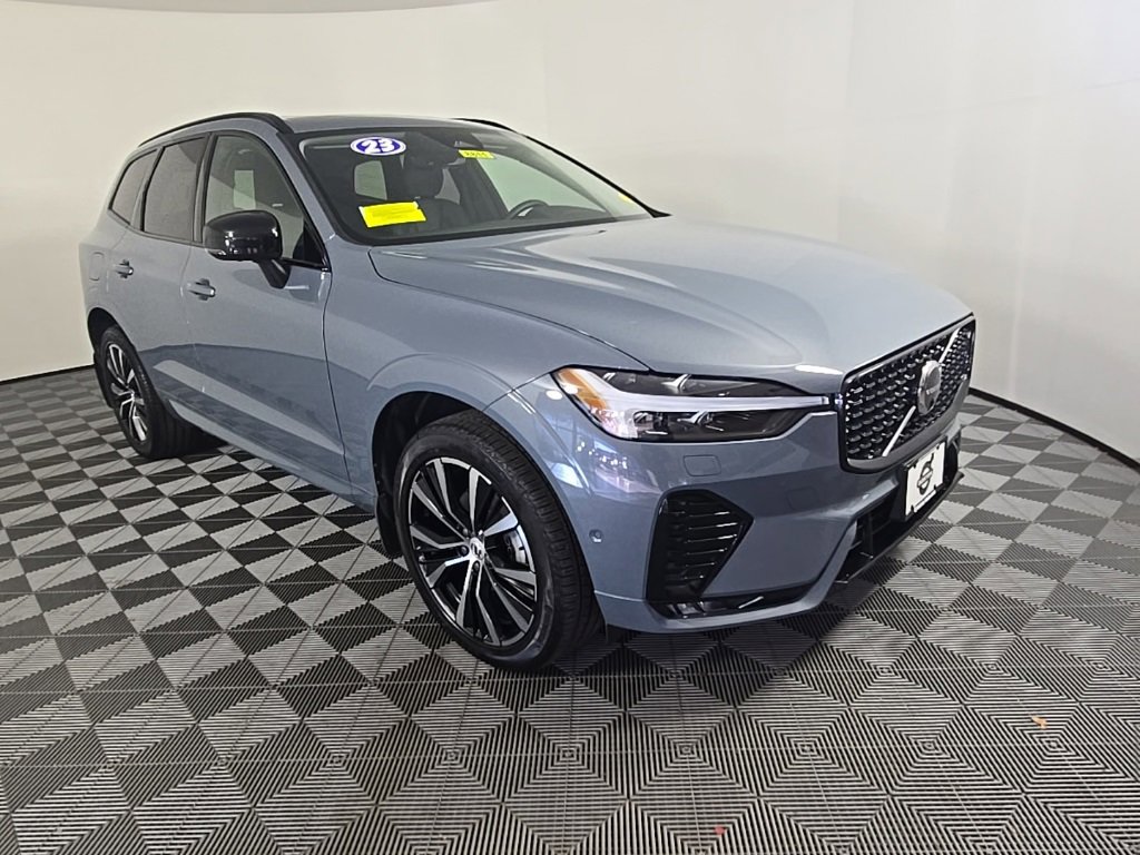 Certified 2023 Volvo XC60 B5 Plus w/ Climate Package image 4