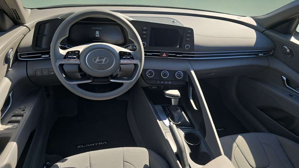 New 2026 Hyundai Elantra SE FWD image 11
