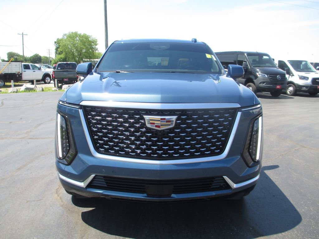 Used 2025 Cadillac Escalade Premium Luxury w/ Touring Package AWD/4WD image 11