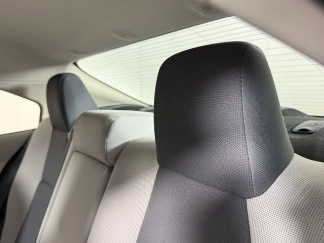 Used 2021 Toyota Corolla LE image 23