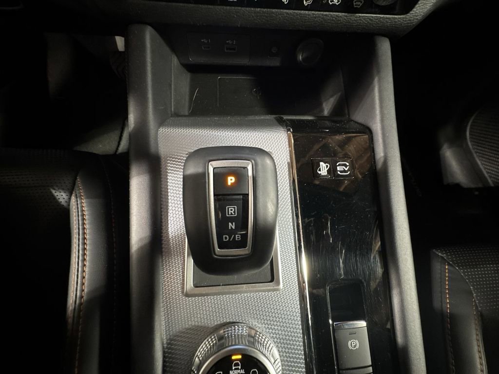 Used 2023 Mitsubishi Outlander SEL image 28