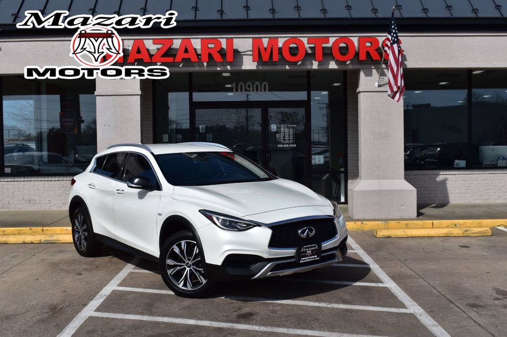 Used 2017 INFINITI QX30 AWD video 1