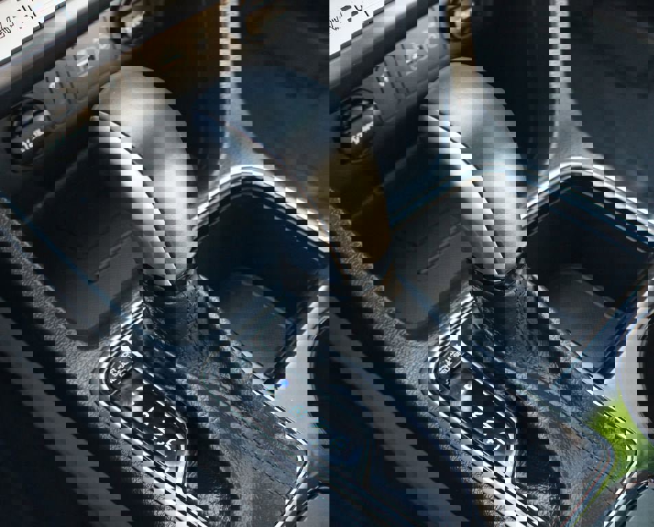 Used 2018 Hyundai Sonata Limited image 12