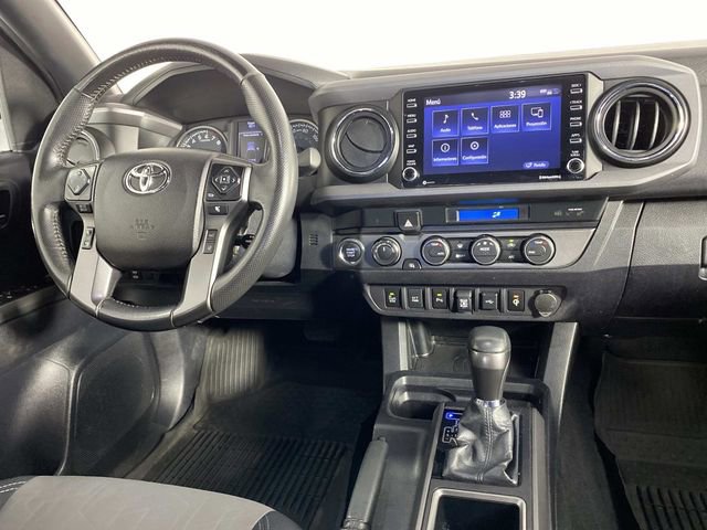 Used 2021 Toyota Tacoma TRD Sport w/ Technology Package AWD/4WD image 12