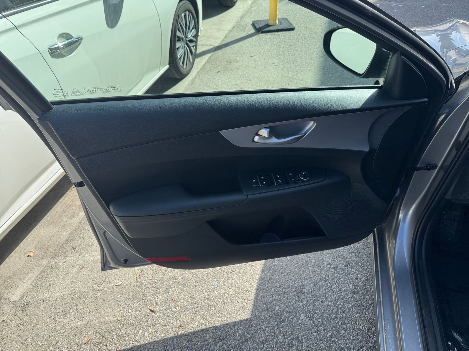 Used 2024 Kia Forte LXS image 18