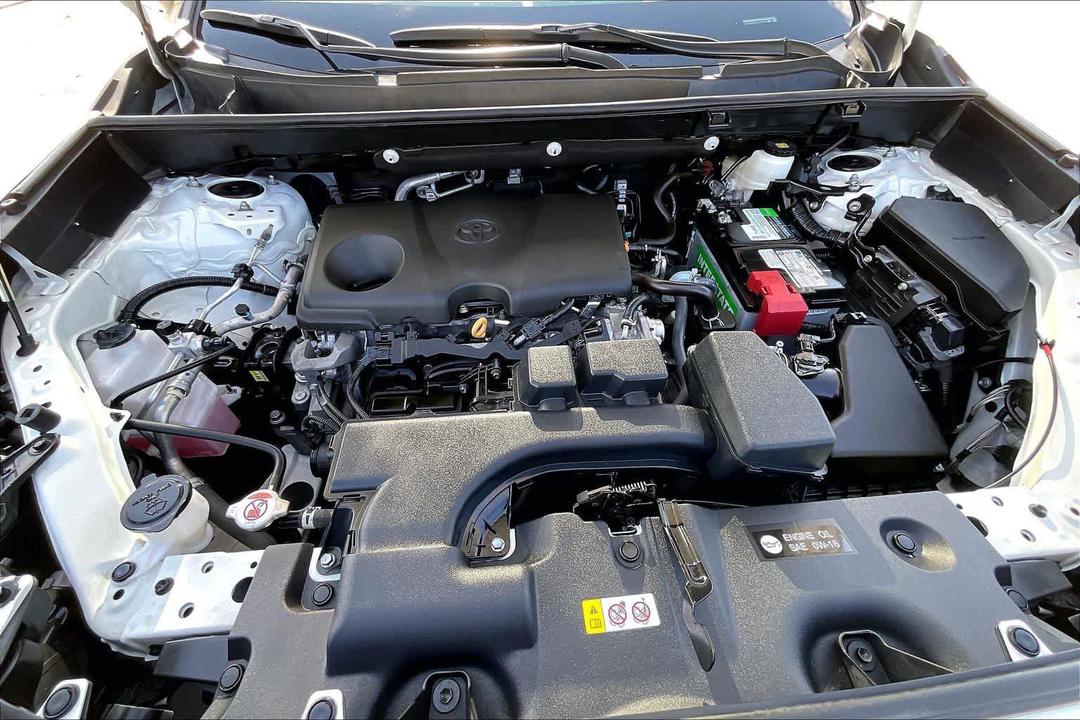Used 2025 Toyota RAV4 XLE FWD image 28