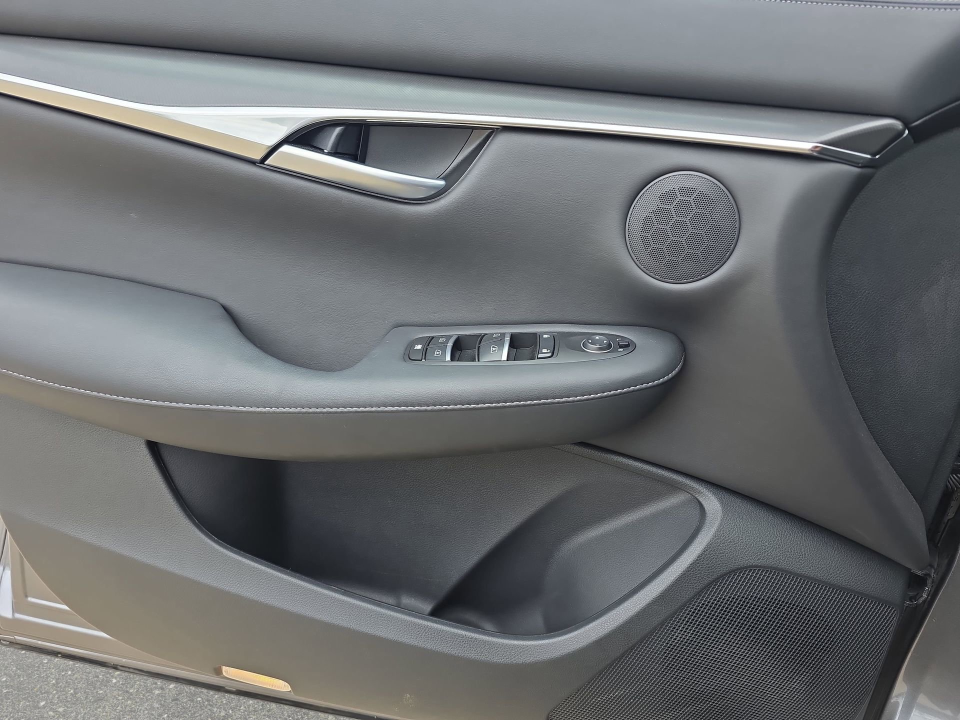 Certified 2025 INFINITI QX50 Pure image 26