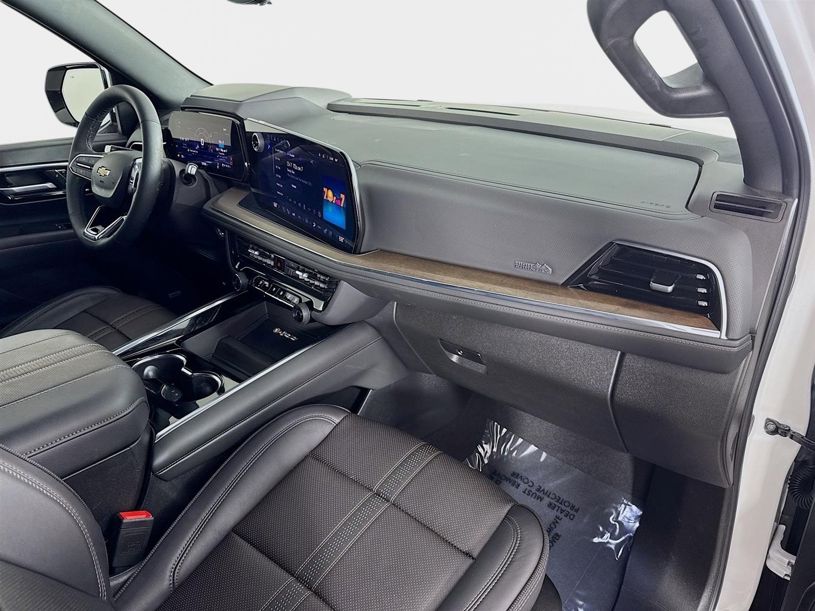 Used 2025 Chevrolet Tahoe High Country image 32