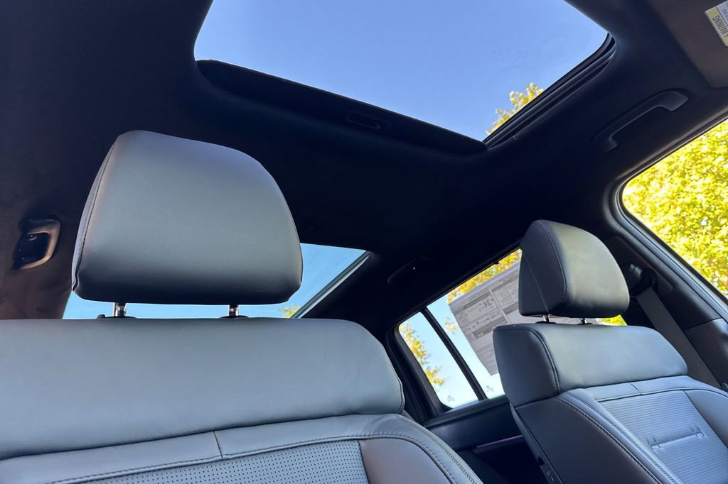 New 2025 Hyundai Santa Fe Calligraphy image 15