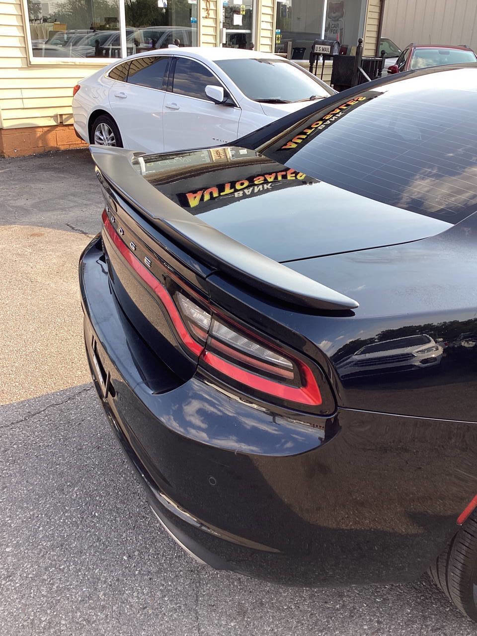 Used 2019 Dodge Charger SXT image 25