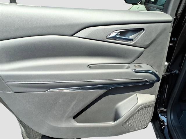 New 2026 Chevrolet Traverse LT w/ LPO, Floor Liner Package image 9