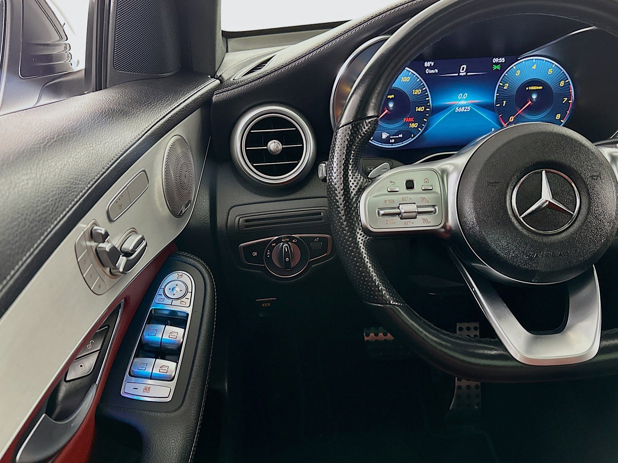 Used 2023 Mercedes-Benz GLC 300 4MATIC Coupe w/ AMG Line image 10