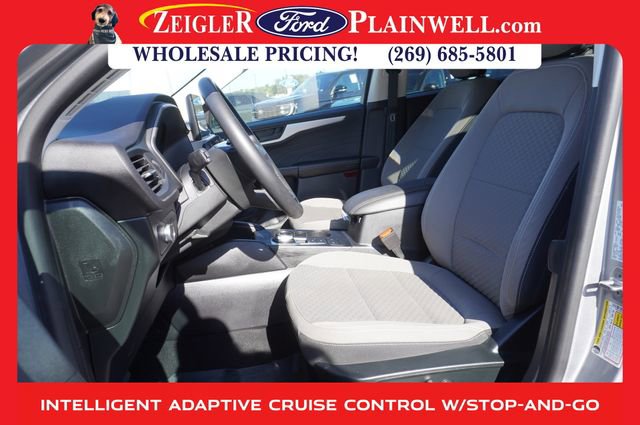 Used 2022 Ford Escape SE w/ Cold Weather Package image 16