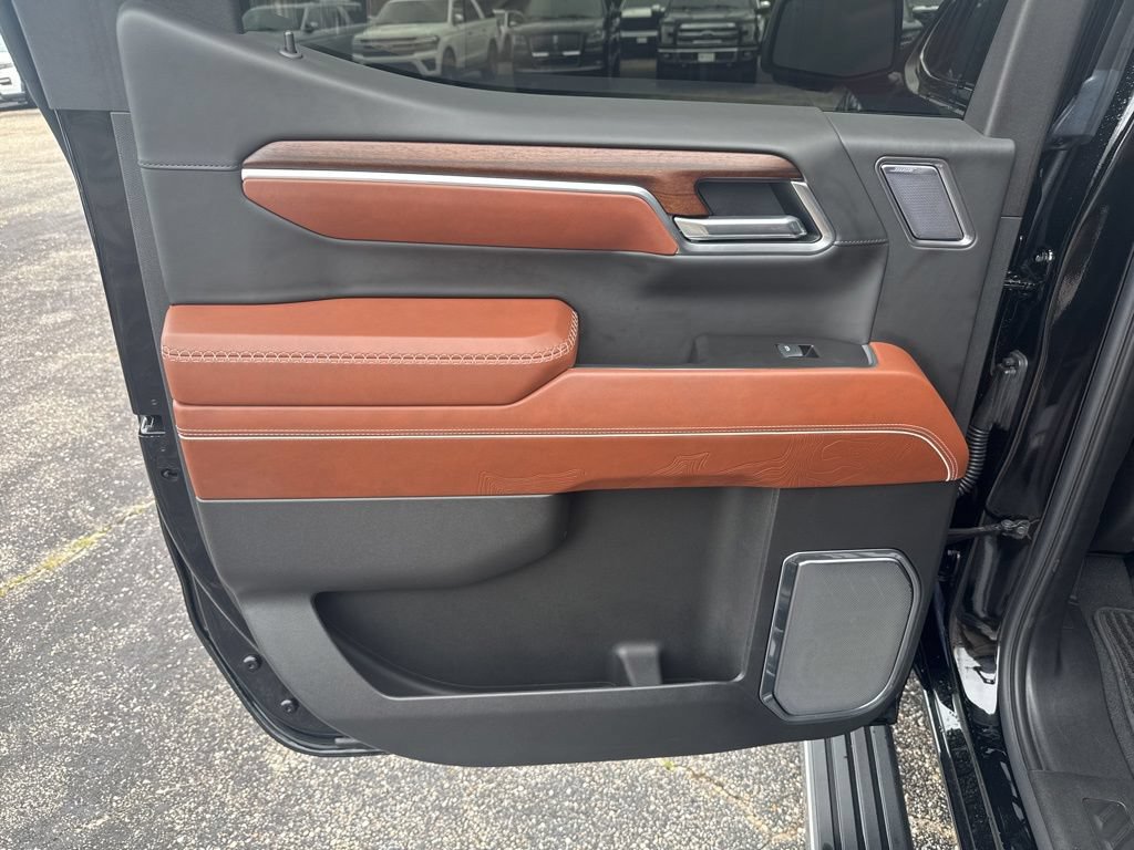 Used 2025 GMC Sierra 1500 Denali Ultimate AWD/4WD image 36