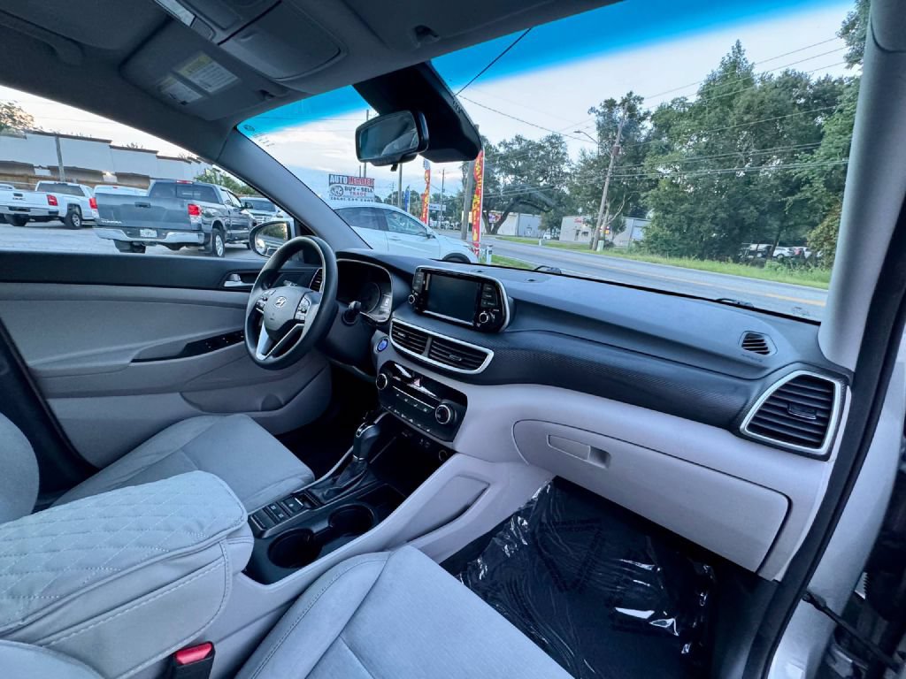 Used 2020 Hyundai Tucson Value FWD image 13