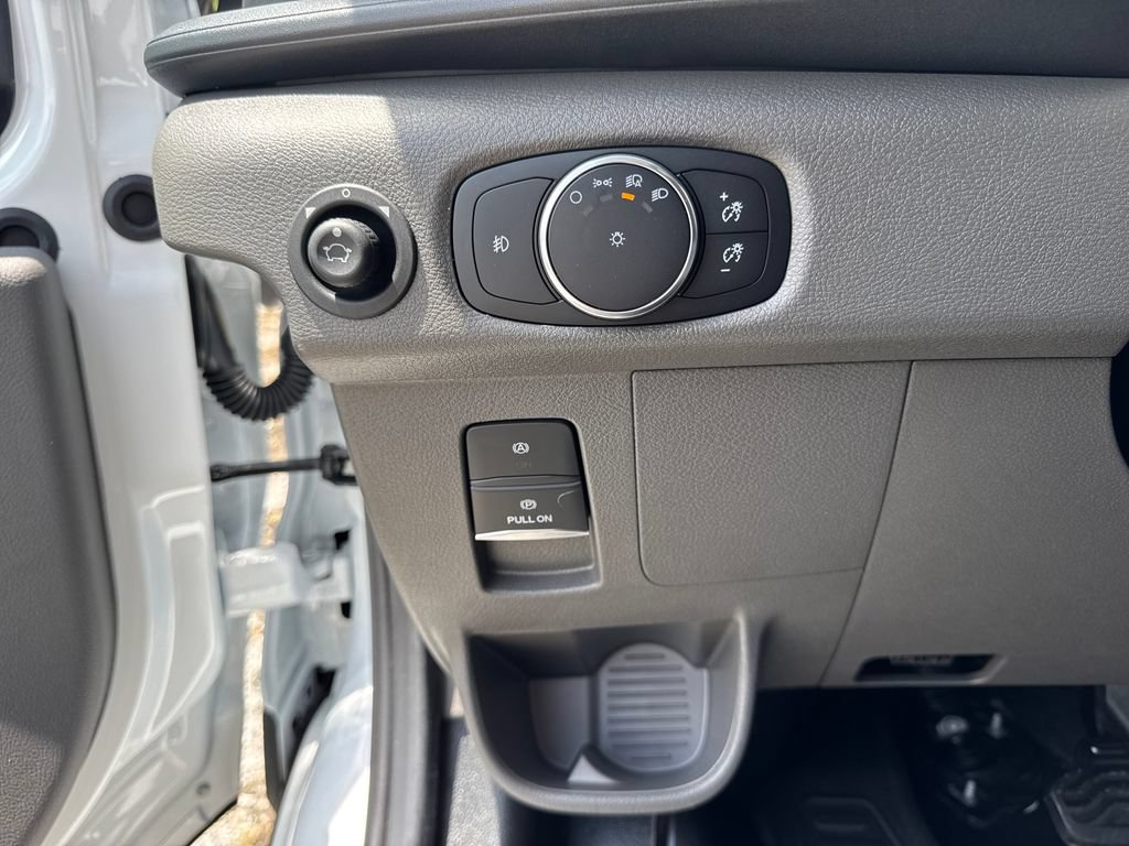 New 2026 Ford Transit 250 148 Medium Roof RWD image 21