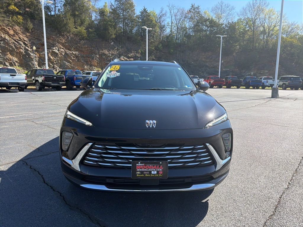 Used 2025 Buick Envision Preferred image 8