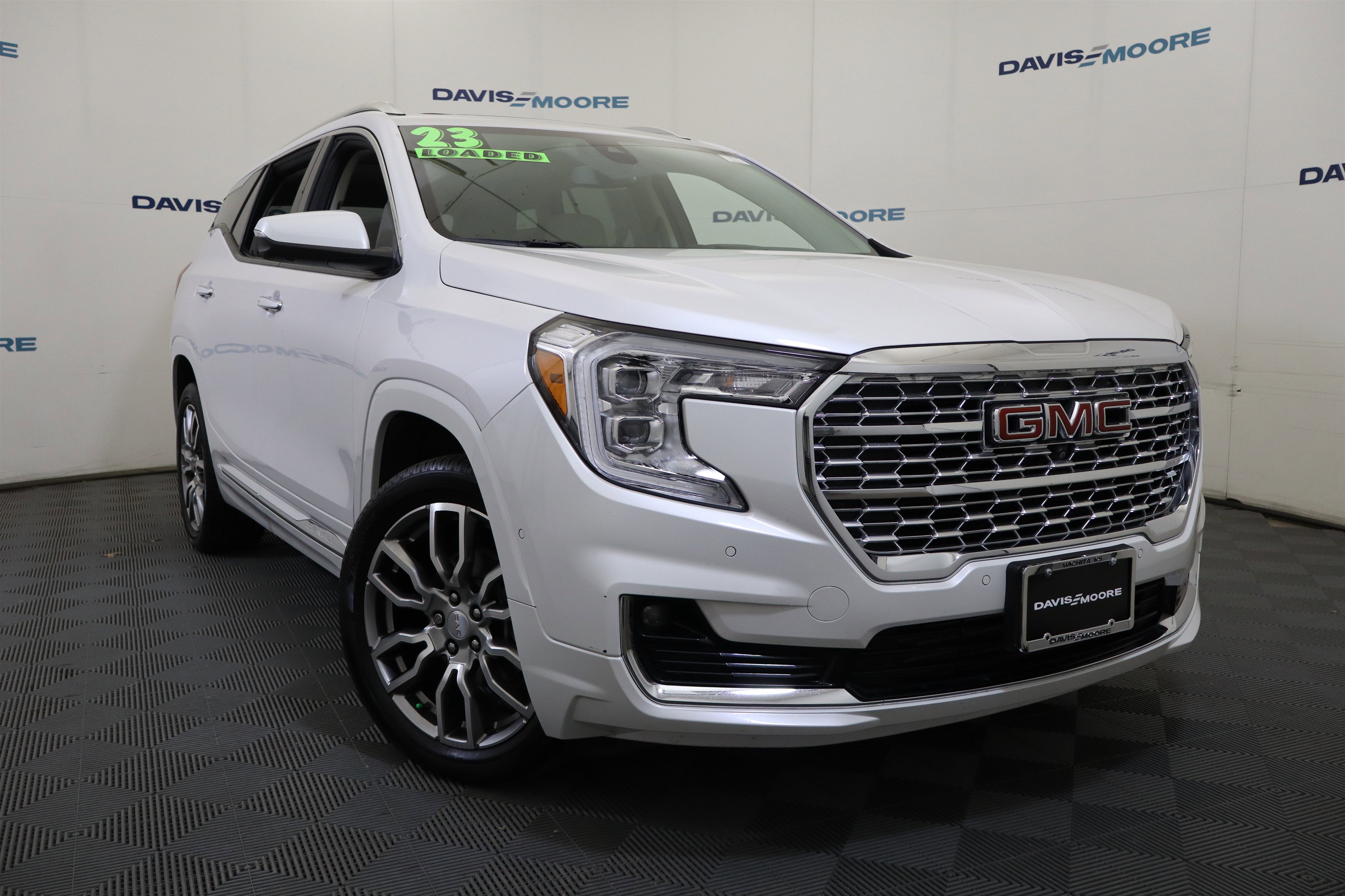 Used 2023 GMC Terrain Denali w/ Denali Premium Package image 37