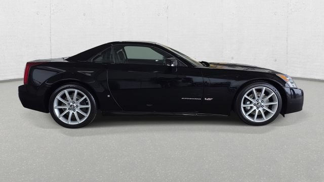 Used 2006 Cadillac XLR V RWD image 12