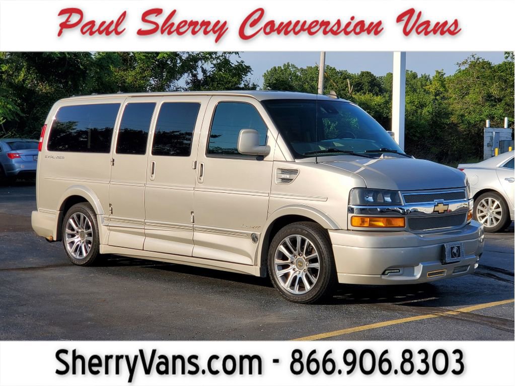 Used 2019 Chevrolet Express 2500 image 1