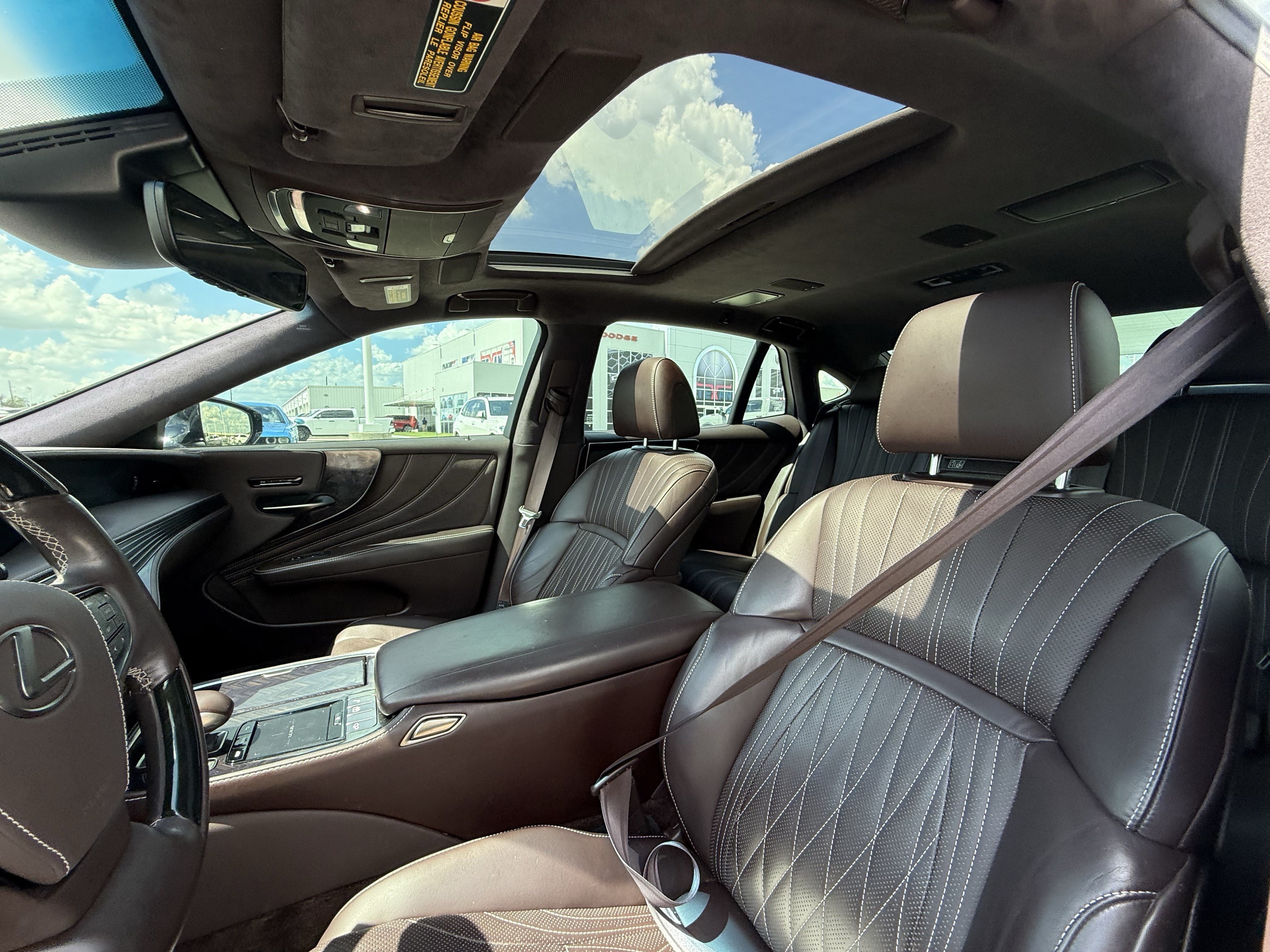 Used 2020 Lexus LS 500 w/ Interior Upgrade Package RWD image 27