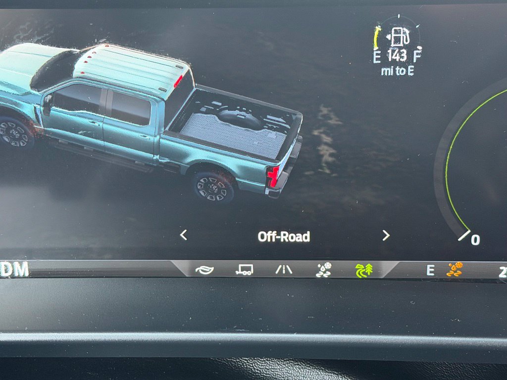 Used 2025 Ford F250 Lariat AWD/4WD image 30