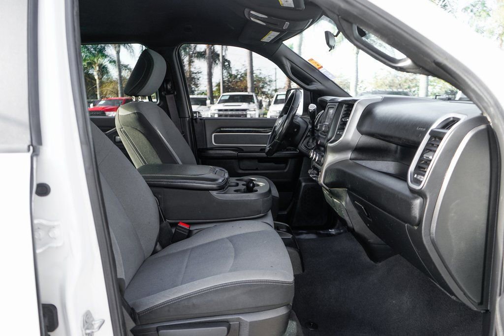 Used 2021 RAM 3500 Big Horn image 37