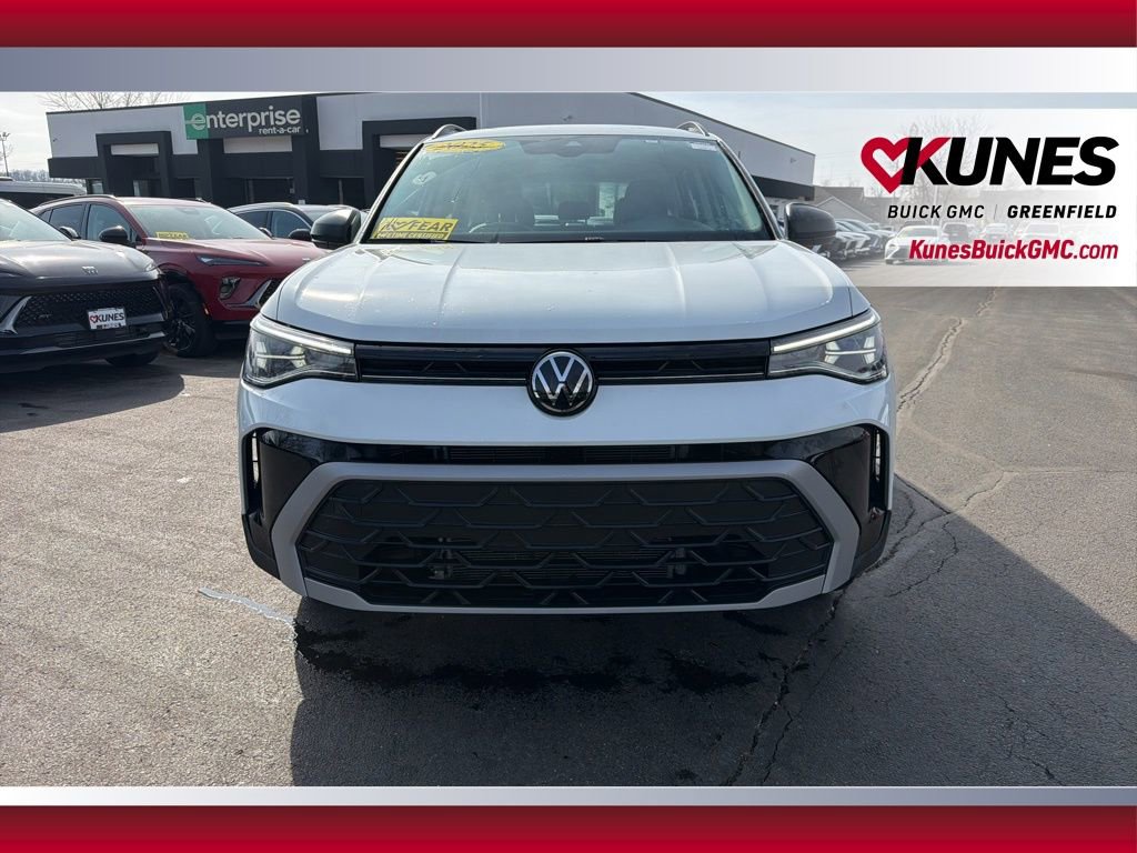 Used 2025 Volkswagen Taos S AWD/4WD image 13