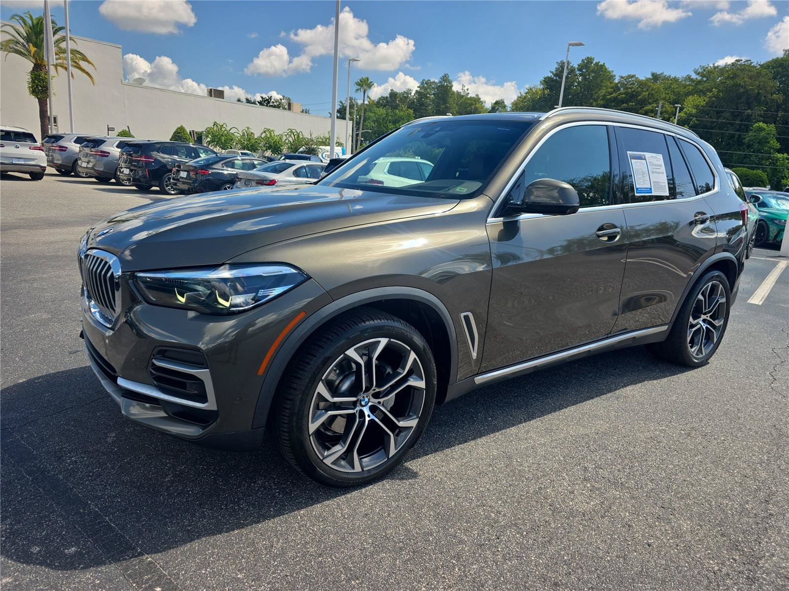 Used 2023 BMW X5 sDrive40i w/ Climate Comfort Package RWD image 5