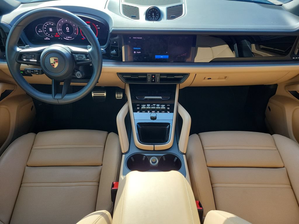 Certified 2025 Porsche Cayenne S AWD/4WD image 20