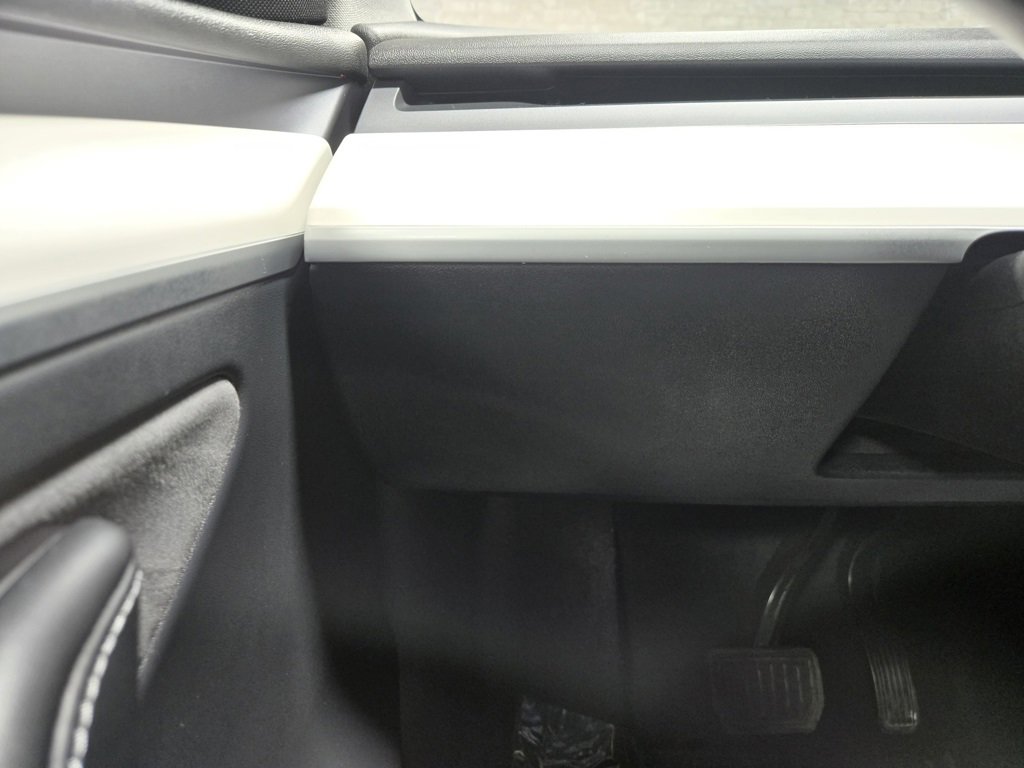 Used 2023 Tesla Model Y Long Range image 15