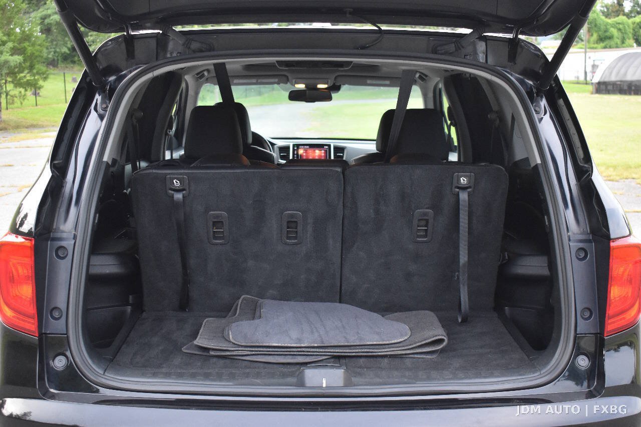 Used 2016 Honda Pilot Touring image 38