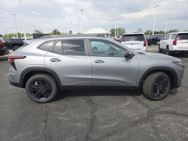 New 2026 Chevrolet Trax ACTIV w/ Sunroof Package FWD image 24
