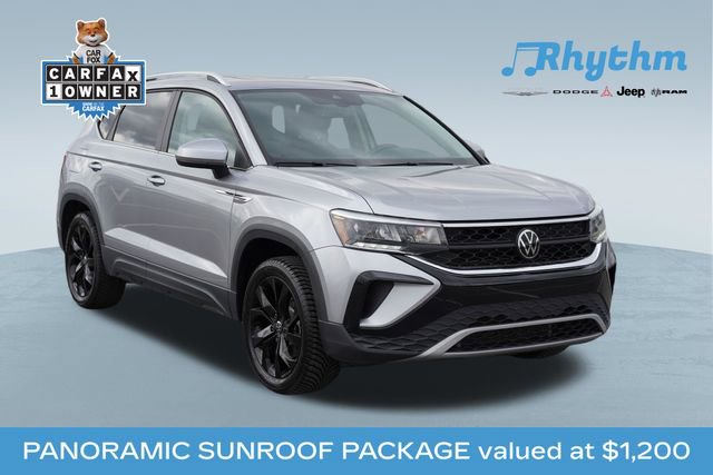 Used 2023 Volkswagen Taos SE w/ Panoramic Sunroof Package