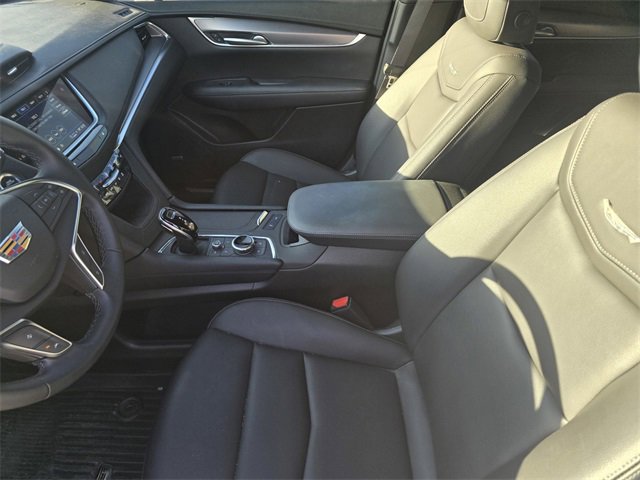 Used 2025 Cadillac XT5 Luxury image 20