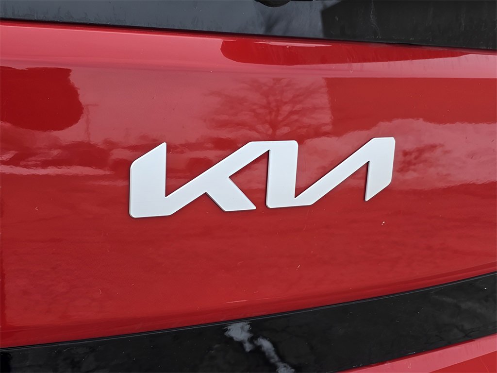 Used 2025 Kia Soul LX w/ LX Technology Package image 13