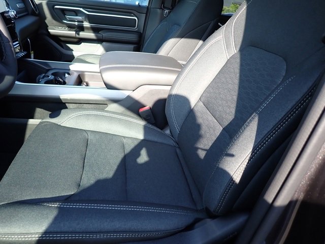 New 2026 RAM 1500 4x4 Crew Cab image 13