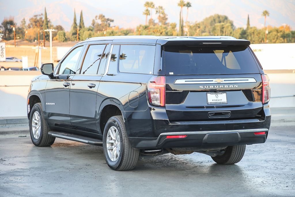 Used 2024 Chevrolet Suburban LS image 7