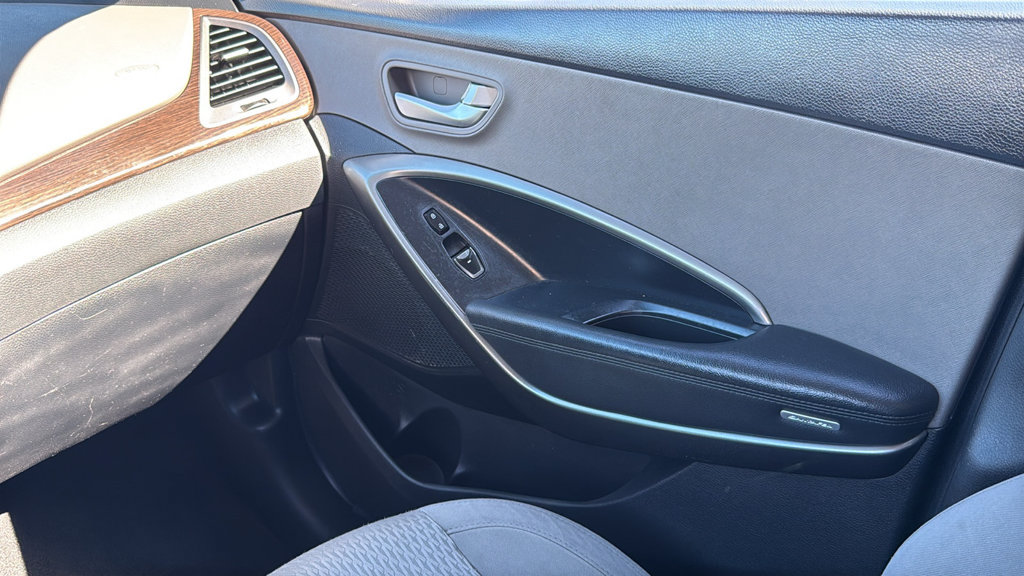 Used 2018 Hyundai Santa Fe Sport FWD image 28