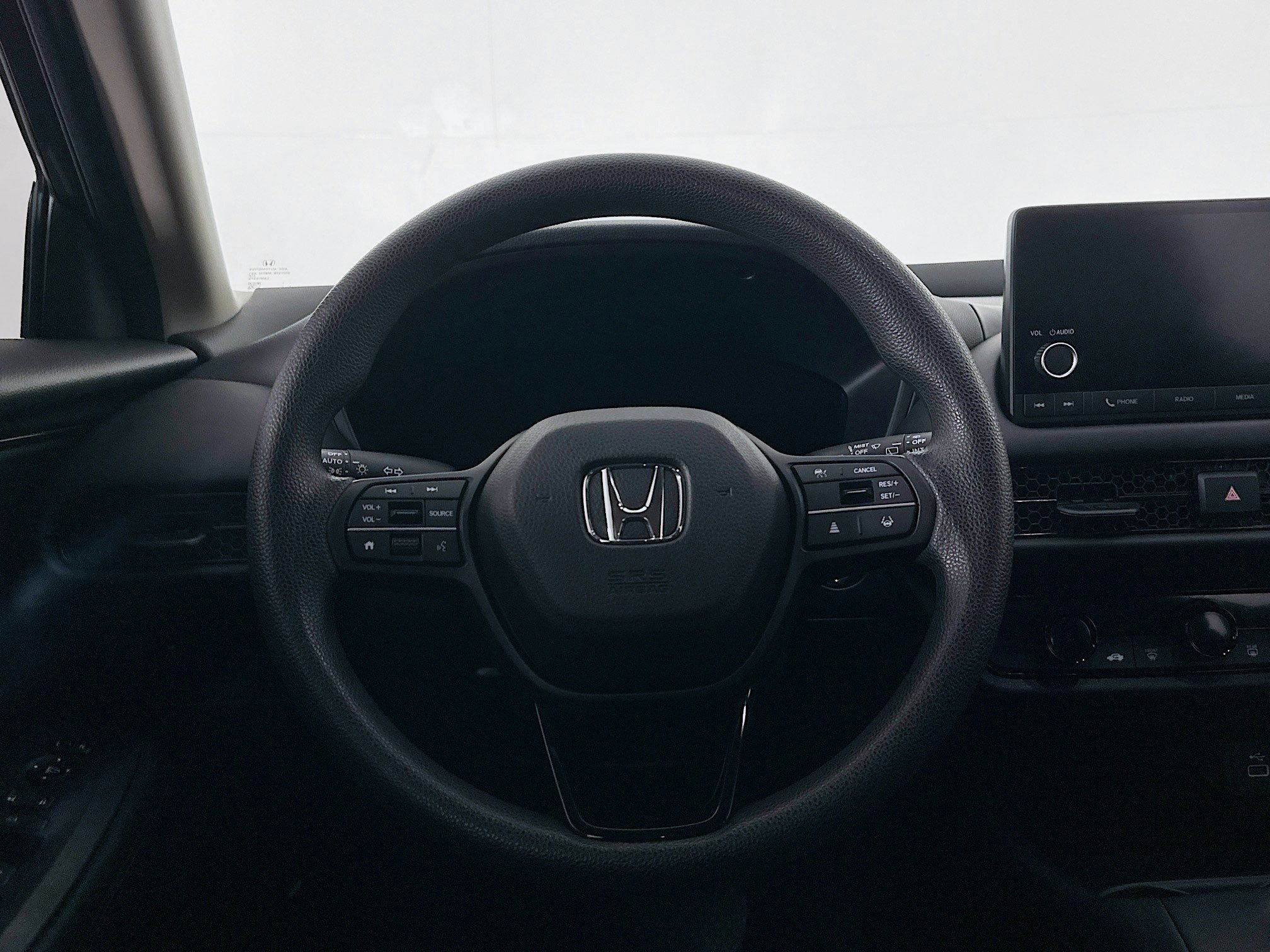 Used 2023 Honda HR-V LX image 17