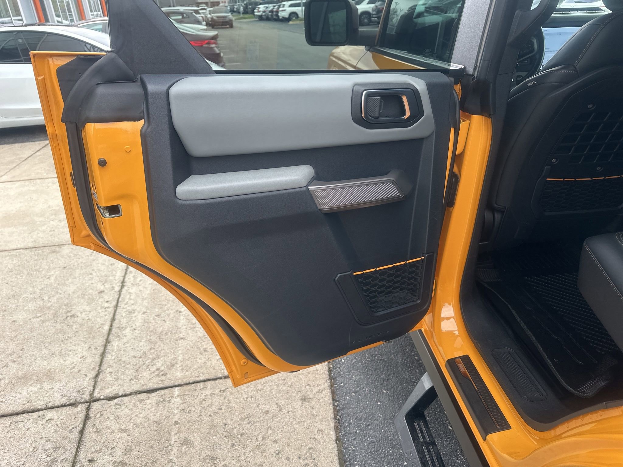 Used 2022 Ford Bronco Badlands w/ Sasquatch Package image 17