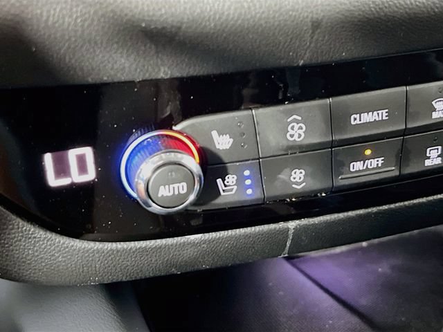 Used 2020 Buick Enclave Premium w/ Sun and Sites Package AWD/4WD image 22