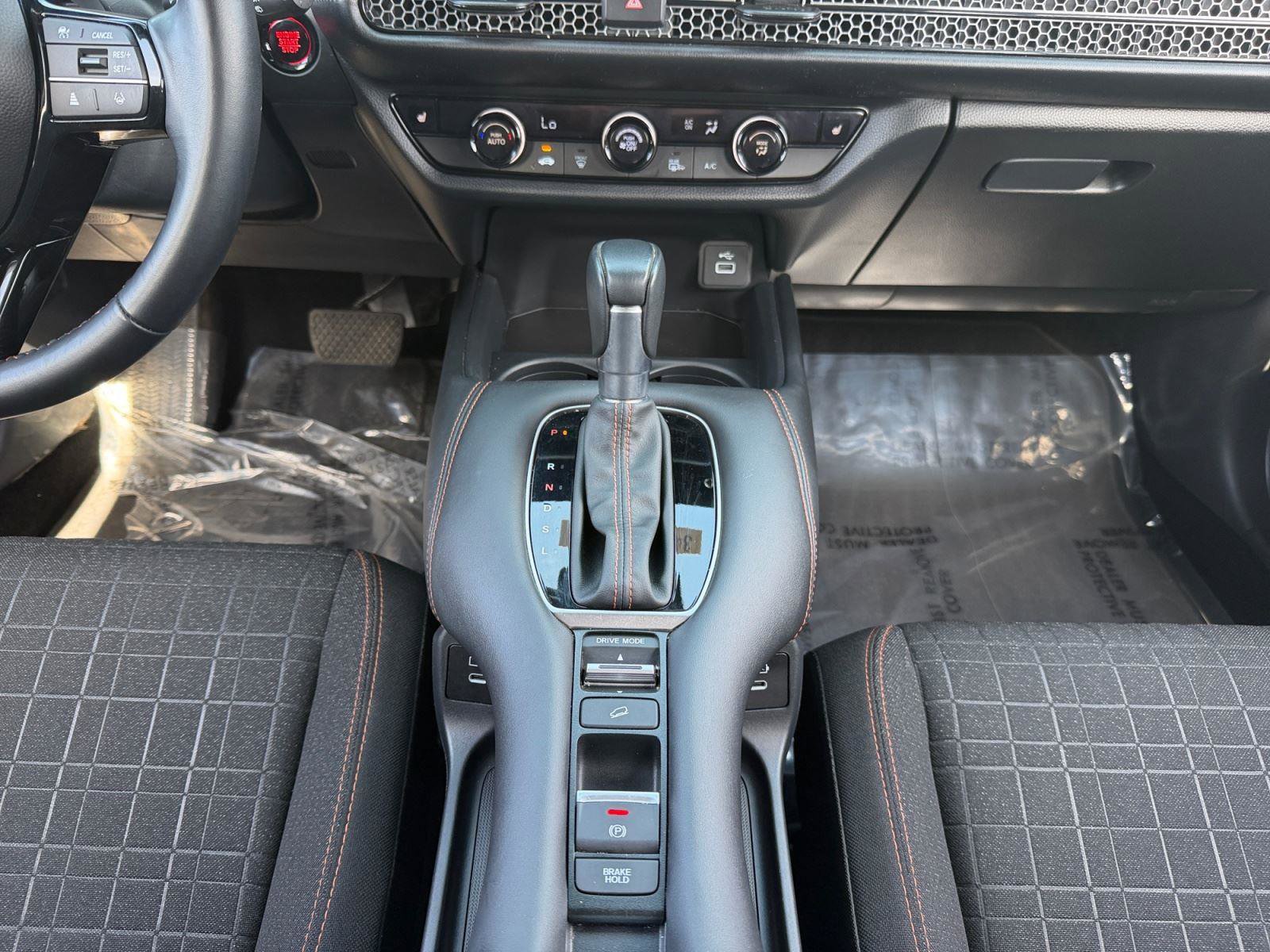 Used 2025 Honda HR-V Sport image 11