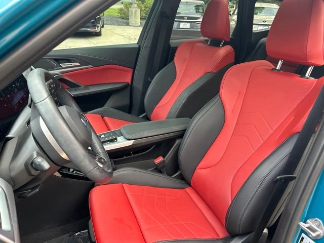 Used 2023 BMW X1 xDrive28i w/ M Sport Package AWD/4WD image 15