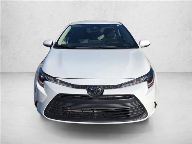 Used 2025 Toyota Corolla LE image 2