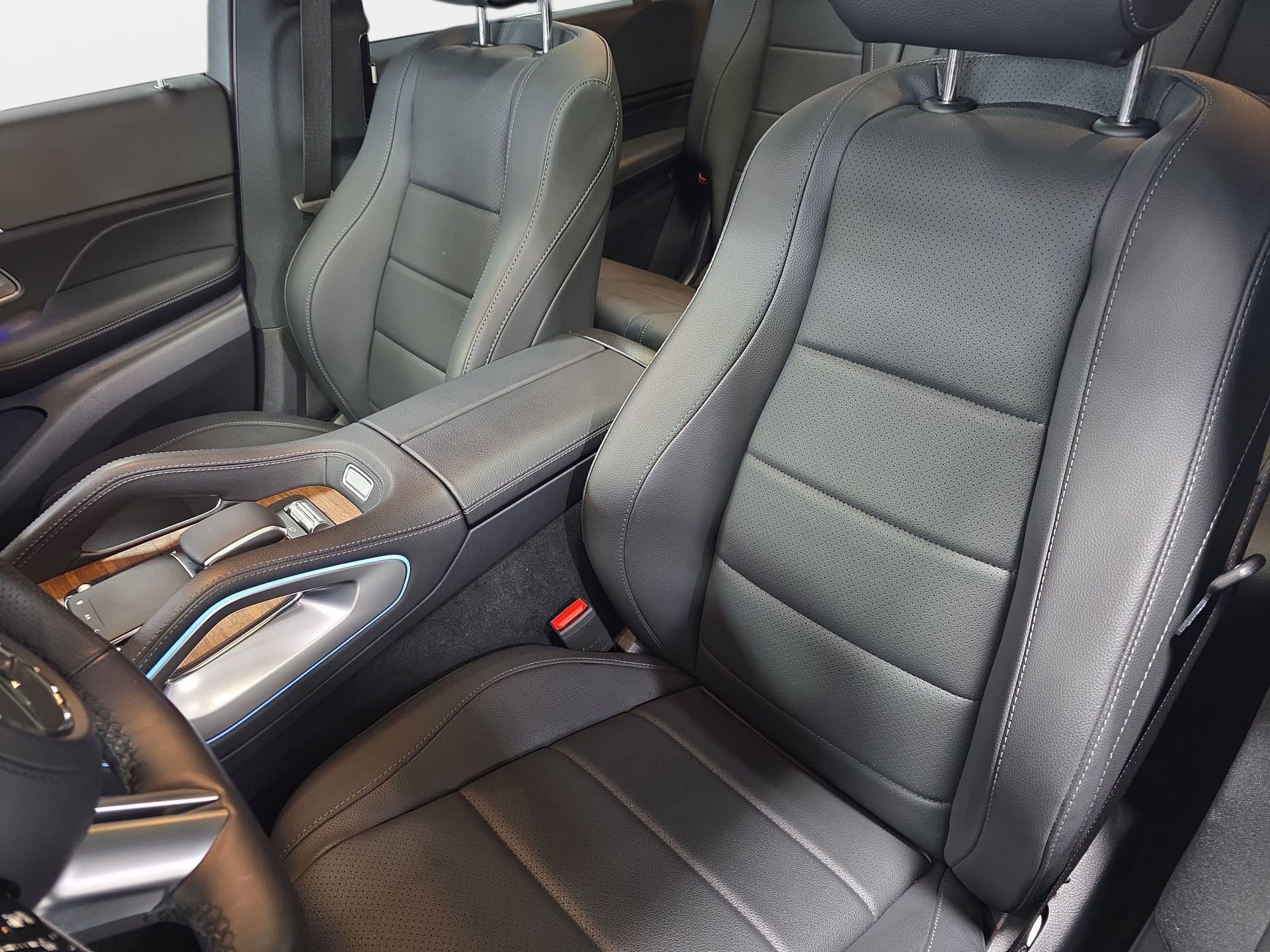 Certified 2025 Mercedes-Benz GLS 450 4MATIC image 15