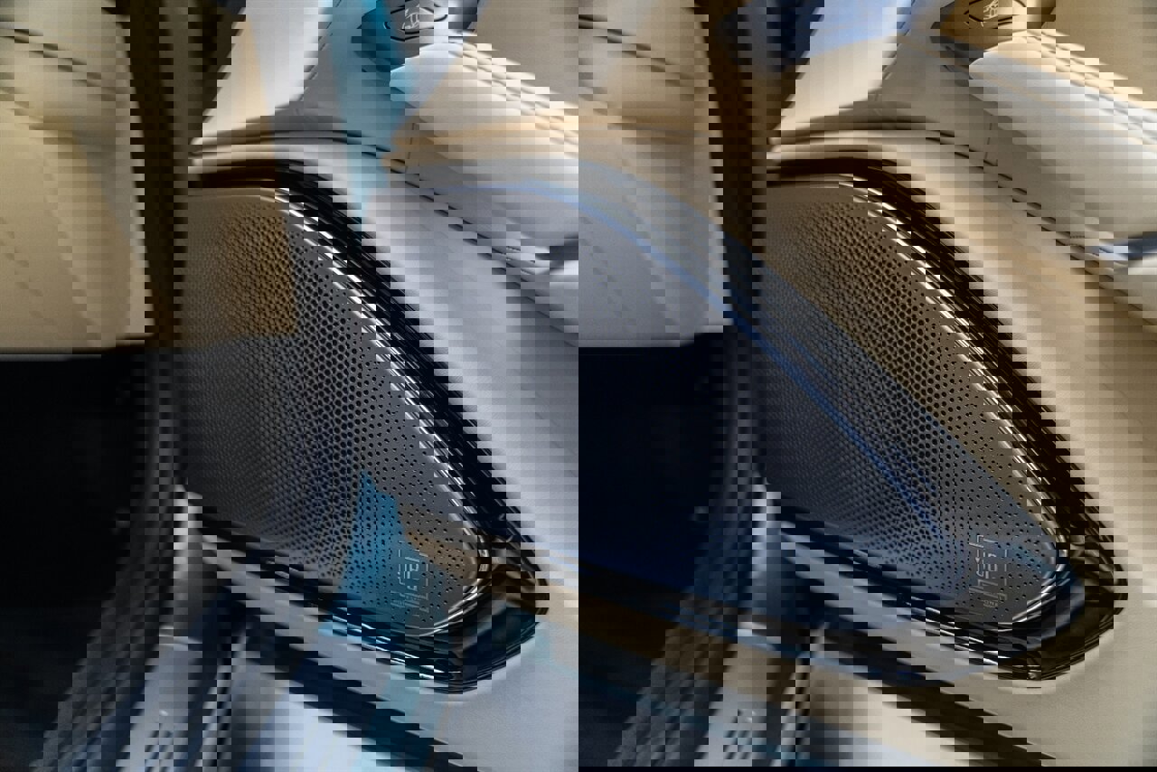 Used 2025 Ferrari Roma Spider image 75